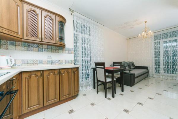 Lux Apartment, Comfort Town, Киев Екстериор снимка